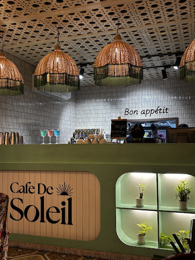 Cafe De Soleil