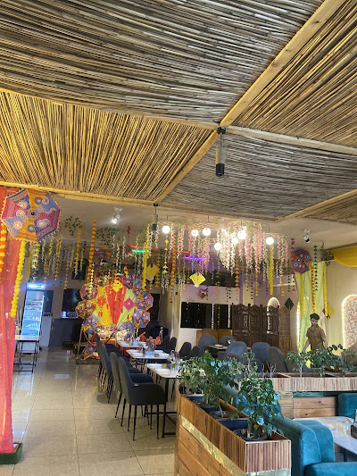 Da Aura Cafe & Alehouse