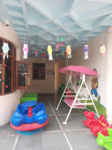 Little Bunnies Play School