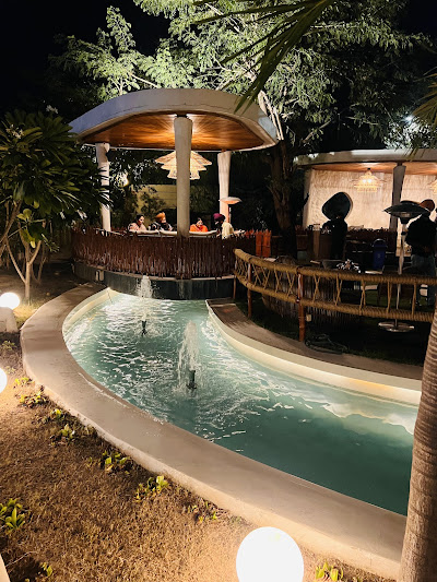 LÀSKA Kitchen & Bar