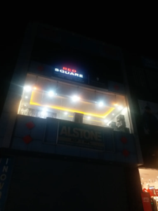 Red Square Salon in Pathankot