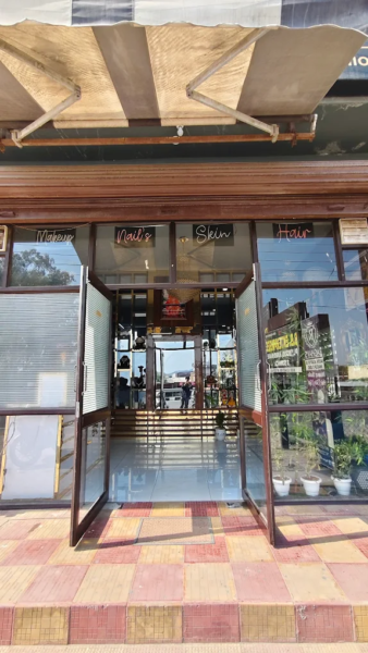 Raghav Unisex Salon in Pathankot