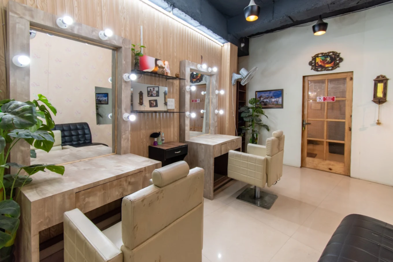 Raghav Unisex Salon in Pathankot