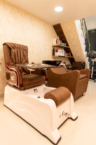 Flawless Salon by Priya in Pathankot