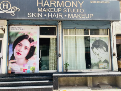 Harmony Makeovers in Peeli Sarak, Top Khana Gate, Patiala