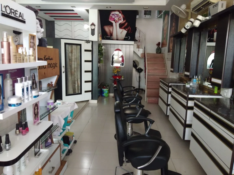 STYLE 'n’ BEAUTY Salon and Academy in Hira Nagar, Patiala