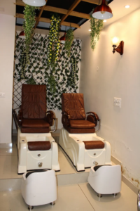 Dazzle Salon and Spa Unisex Luxury Salon in Phase I, Urban Estate, Patiala