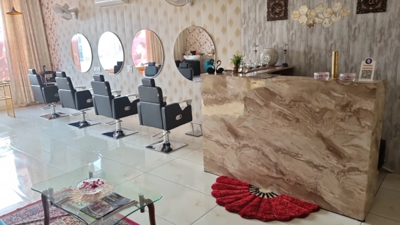 Aliza Salon in Kashmiri Gurudwara Road, Tripuri, Patiala